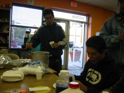 140-4081_IMG
